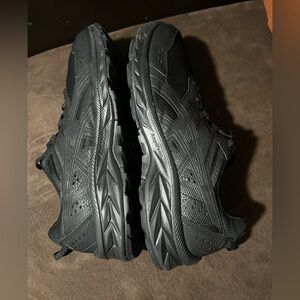 ASICS Gel-Venture 9 triple black size 10.5